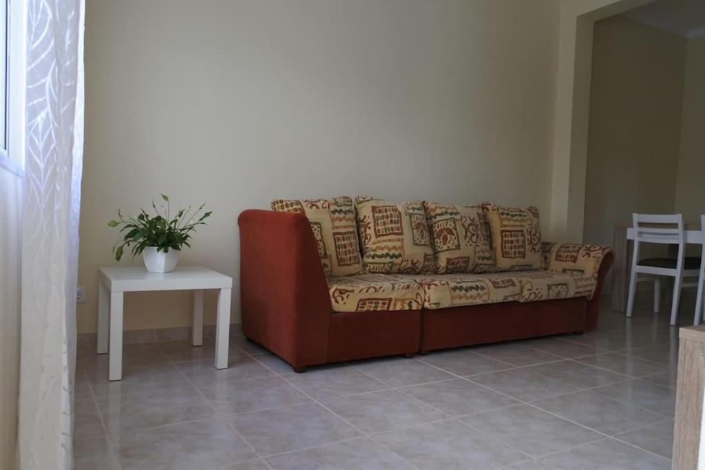 Apartment In The Center Of Carvoeiro With Terrace